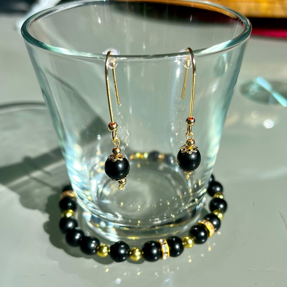 Beautiful 14K filled -stainless and onyx bracelet and earrings